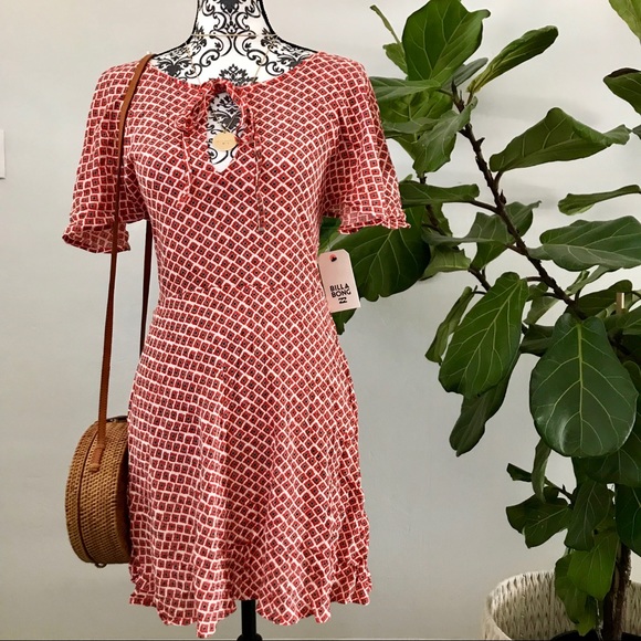 🔥🔥BILLABONG - TOMORROW DRESS🔥🔥 - Picture 3 of 6